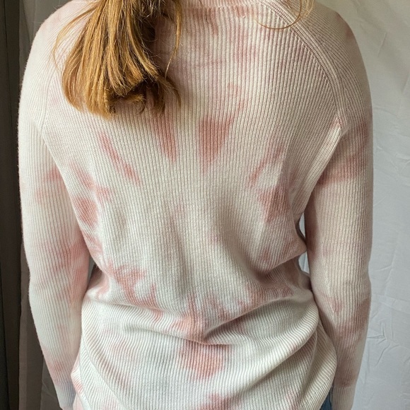 American Eagle Sweater - Picture 2 of 2